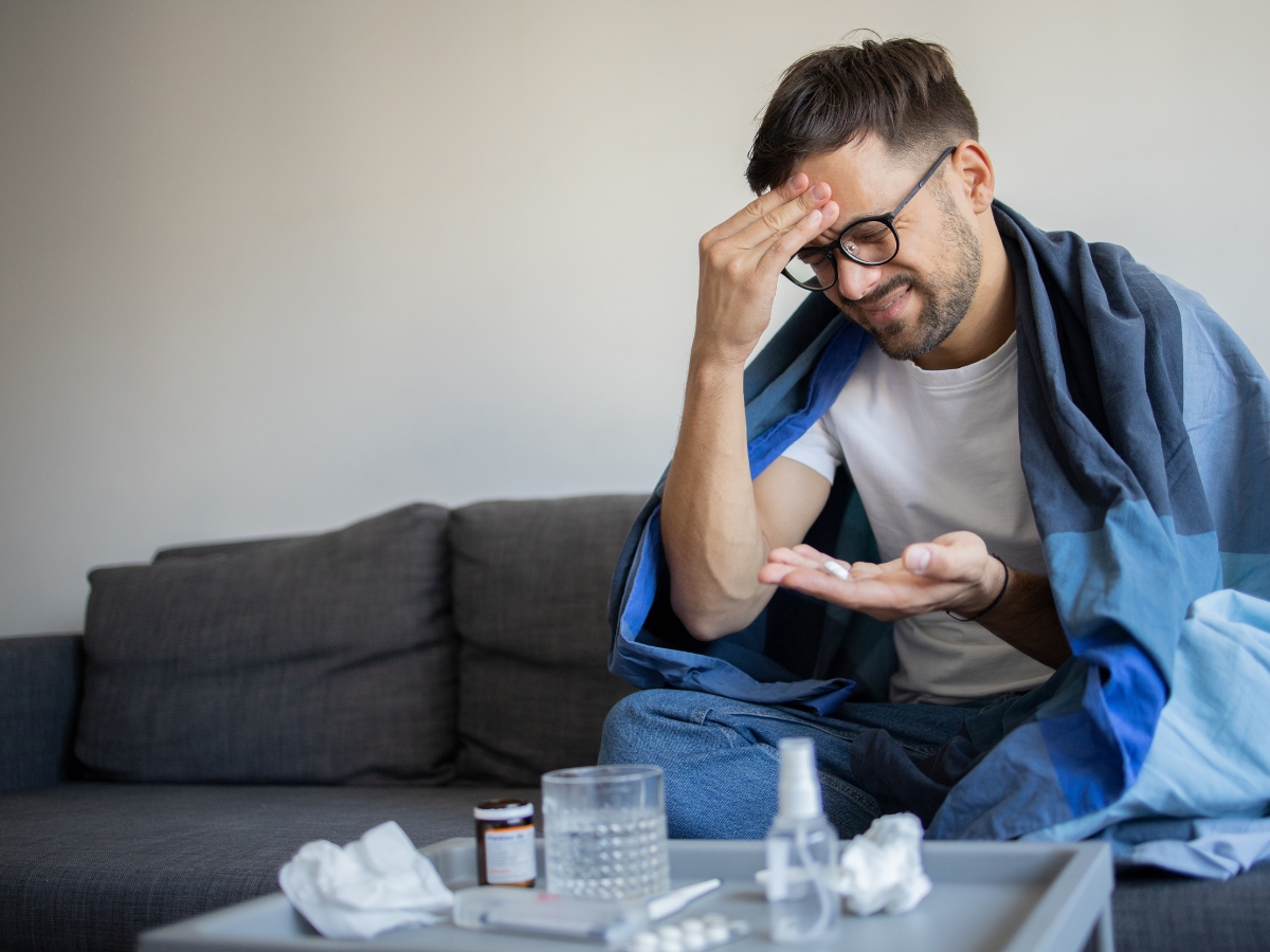 Có nên dùng kháng sinh để trị cảm lạnh, cảm cúm